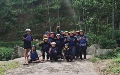 Kegiatan oudbound OSIS SMP Islam Al Mabrur Pejawaran